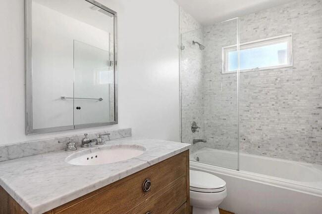 Foto del edificio - 3213 Walnut Ave
