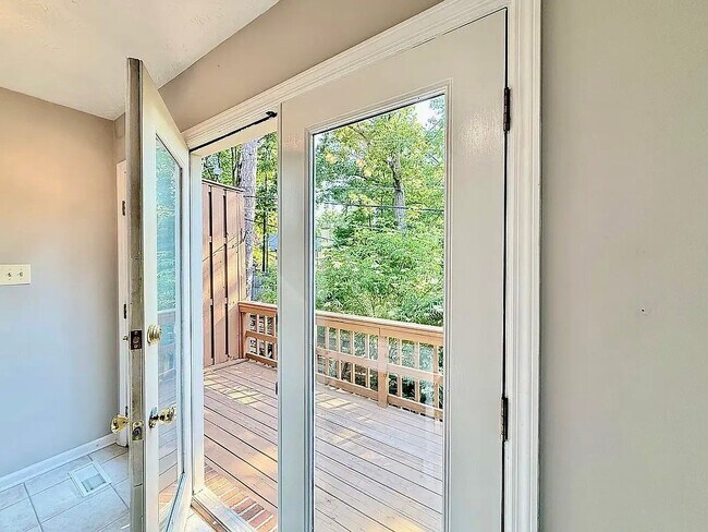 Foto del edificio - 4013 Heather Ct NW