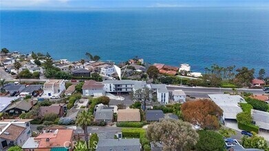 Building Photo - 2607 Solana Way