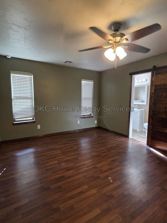 Foto del edificio - 1012 Cooper Ln