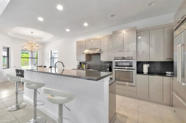 Foto del edificio - 5 br, 4 bath House - 8171 Canopy Ter