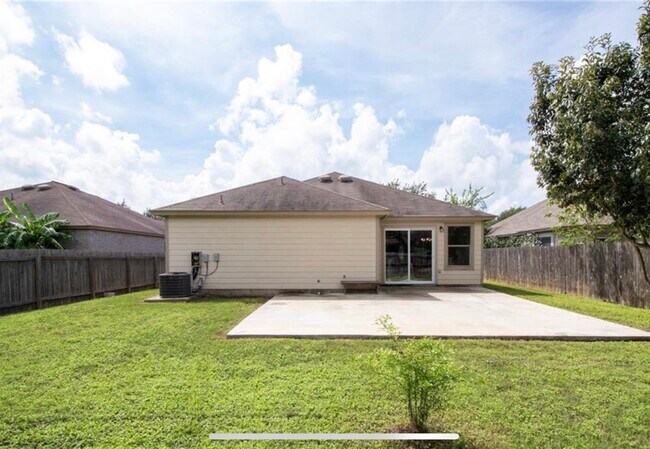 Foto del edificio - 7425 Marble Ridge Dr