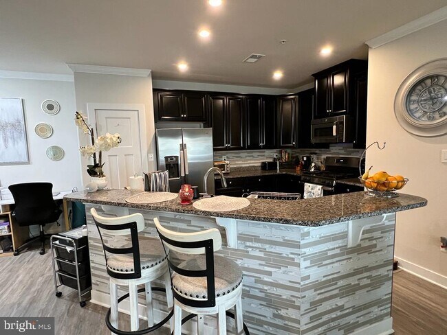 Foto del edificio - 5733 Meadowood St