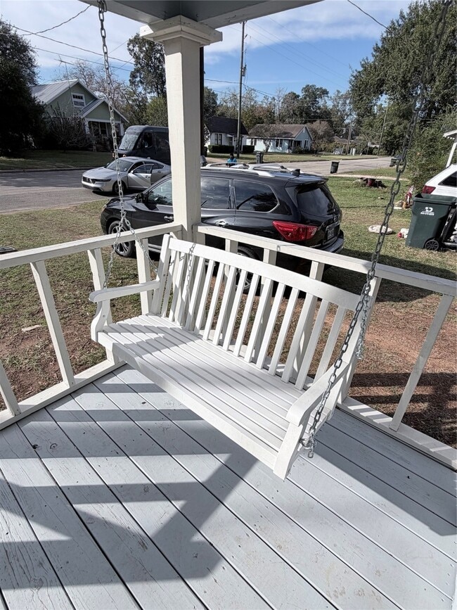 Building Photo - 826 Fowlkes St