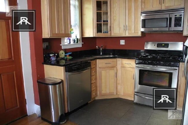 4 bedroom in Brighton MA 02135 - 4 bedroom in Brighton MA 02135 Apartment