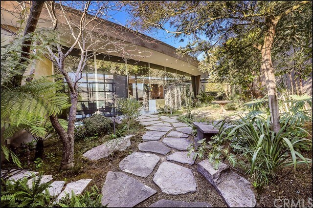 Building Photo - 1330 Coronado Dr