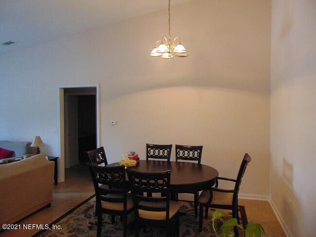 Building Photo - 9690 Amarante Cir