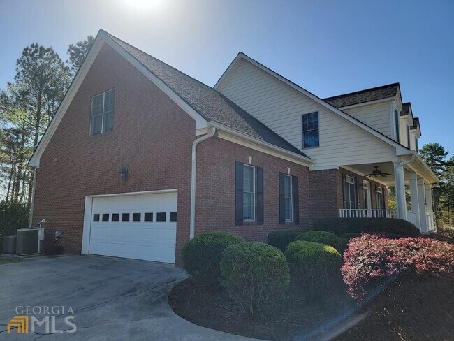 Foto del edificio - 125 Farmington Dr