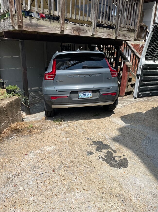 Building Photo - 1001 F St NE