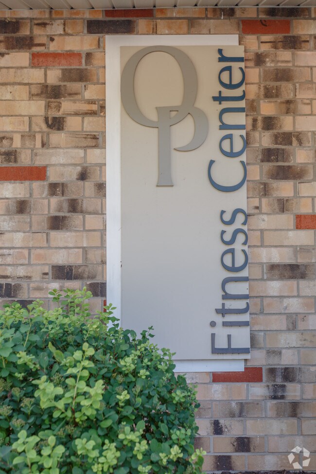 Overlook Pointe Apartments in Middleton, WI