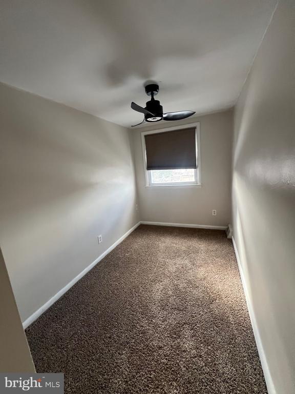 Building Photo - 952 Grant Rd