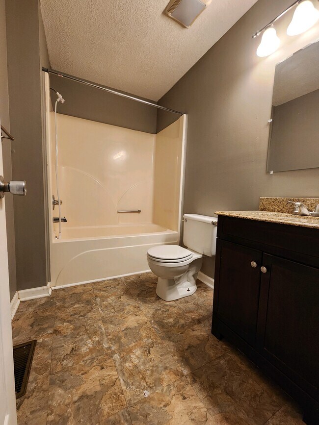 Building Photo - 114 Wells Purdom Dr