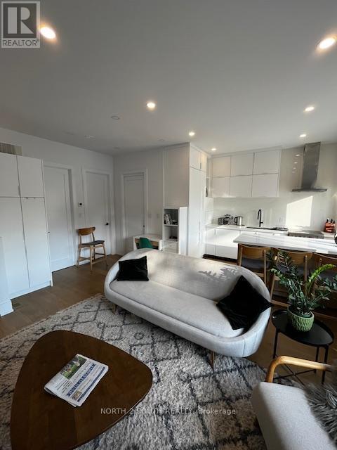 Building Photo - 918 Manning Ave