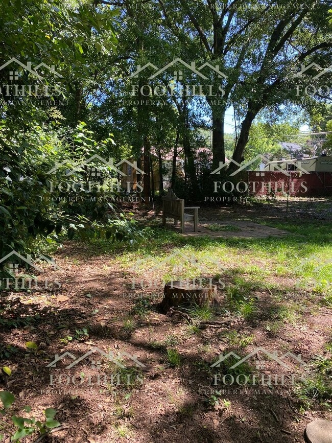 Building Photo - 418 W Fredericks St