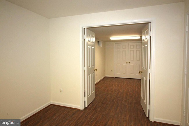 Building Photo - 13910 Stonefield Dr