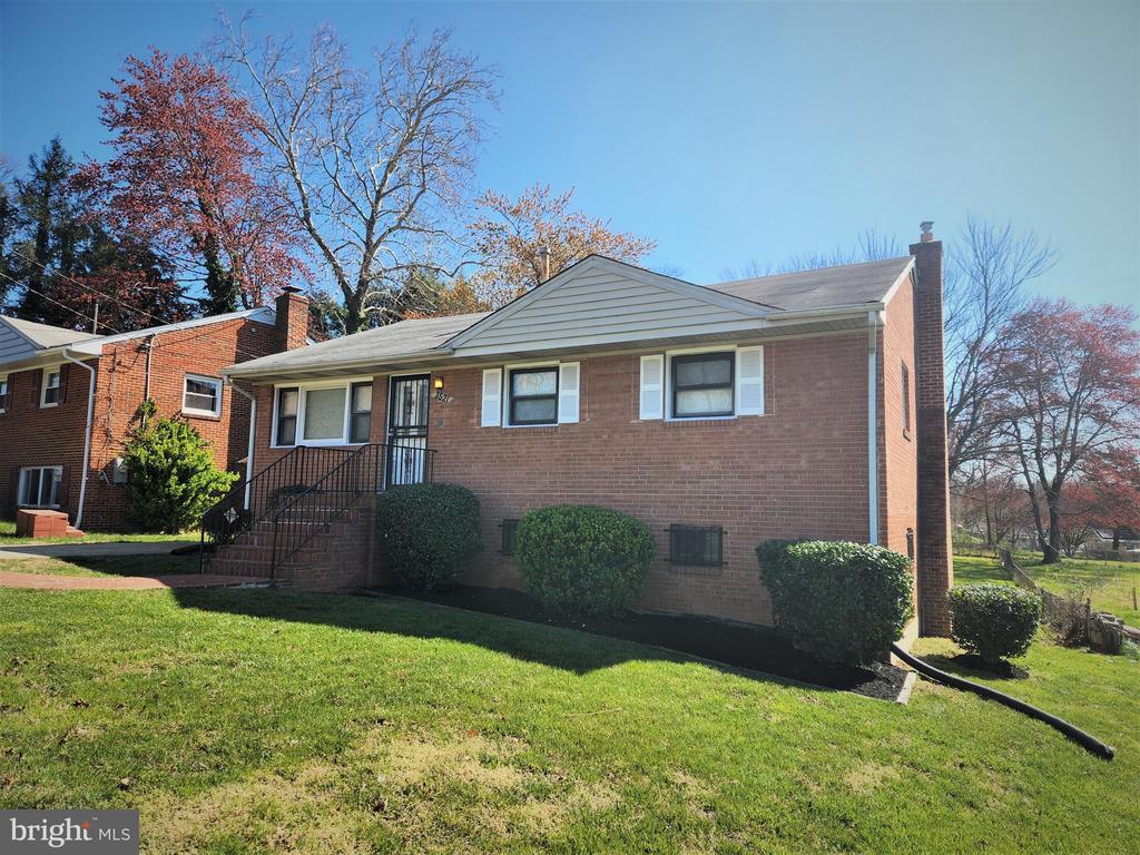 Foto principal - 3521 Brightseat Rd
