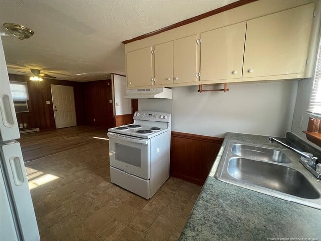 Foto del edificio - 1725 Cumberland Dr