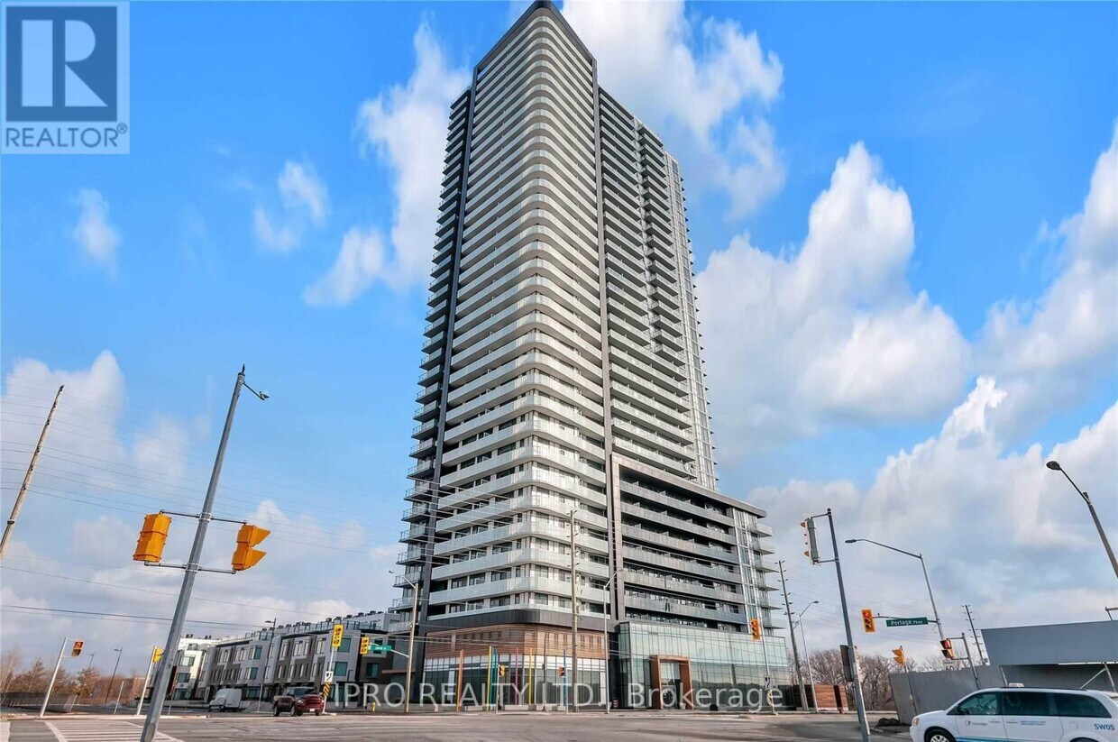Primary Photo - 7895-7895 Jane St