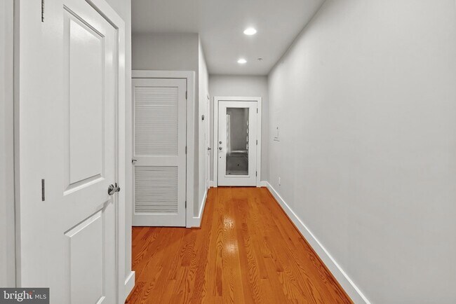 Foto del edificio - 2616 Garfield St NW