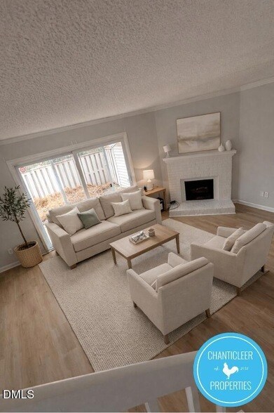 Foto del edificio - 7314 Sandy Creek Dr