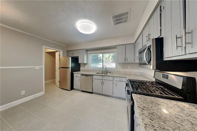 Foto del edificio - 2831 Olde Post Rd SE