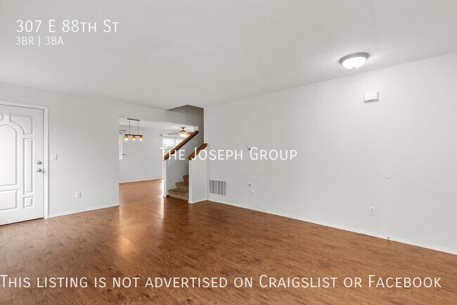 Foto del edificio - Beautiful 3BD/2.5BA Tacoma Craftsman!