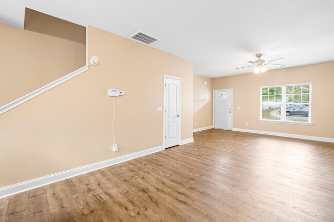 Building Photo - 12562 McGrath Dr