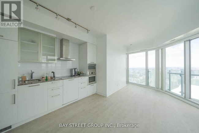 Photo du bâtiment - 12 York St