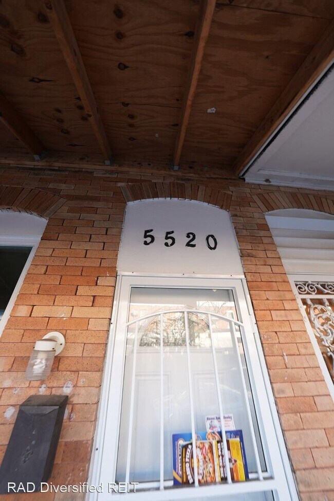 Building Photo - 2 br, 1 bath House - 5520 Bloyd St