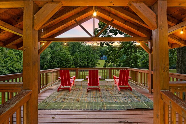 Building Photo - 1650 Loving Rd