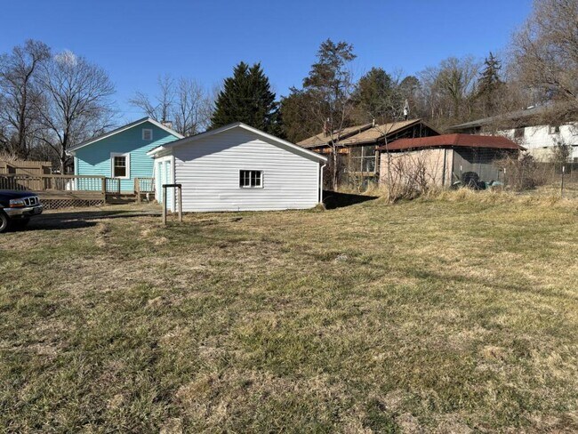 Foto del edificio - 17 Killian Rd