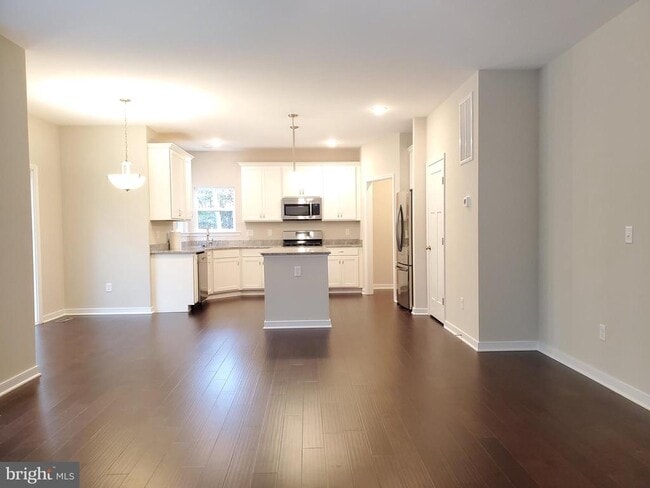 Building Photo - 142 Little Whim Rd