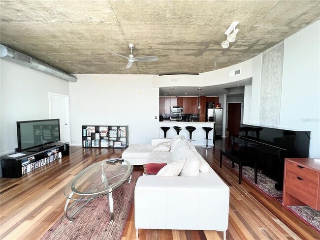 Foto del edificio - 155 S Court Ave