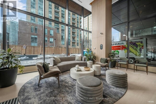 Building Photo - 36 Olive Ave