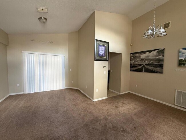 Foto del edificio - 519 Thousand Oaks Blvd