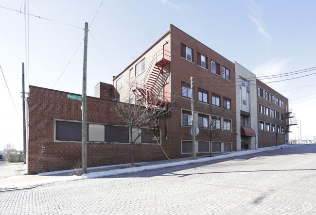 Building Photo - Phoenix House