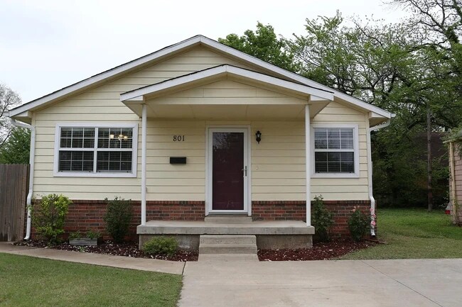 Foto del edificio - 801 S Hester St