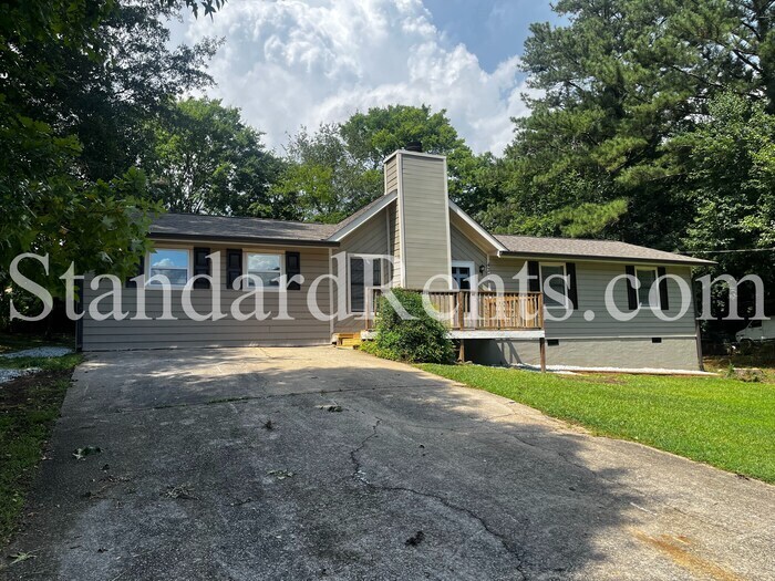 Primary Photo - Ranch with Large Yard!