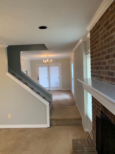 Building Photo - 943 Glastonbury Cir