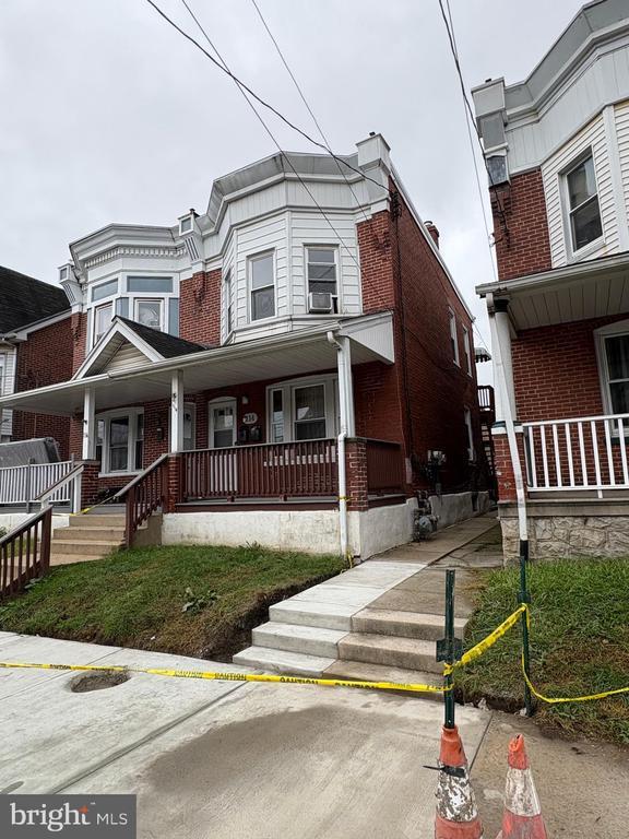 Foto del edificio - 114 Strode Ave