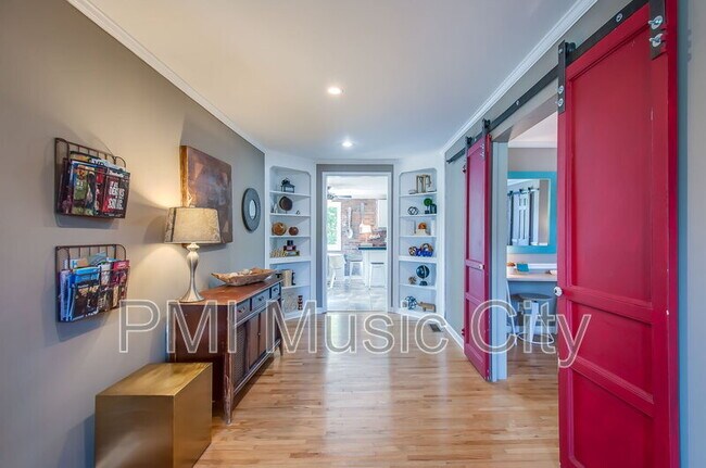 Foto del edificio - 928 Crescent Hill Rd