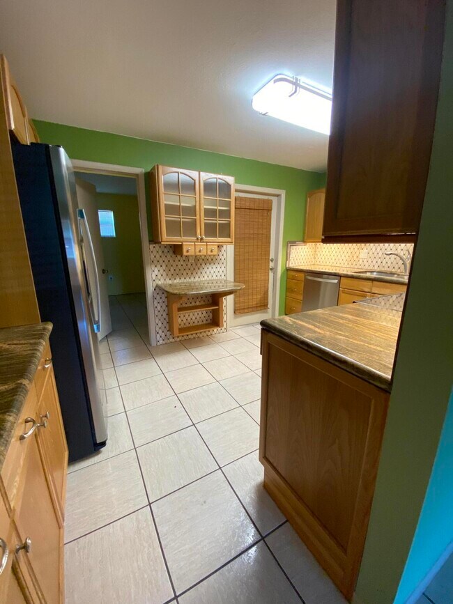 Building Photo - 4367 Edward Rd