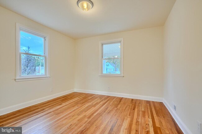 Foto del edificio - 6409 Eastern Pkwy