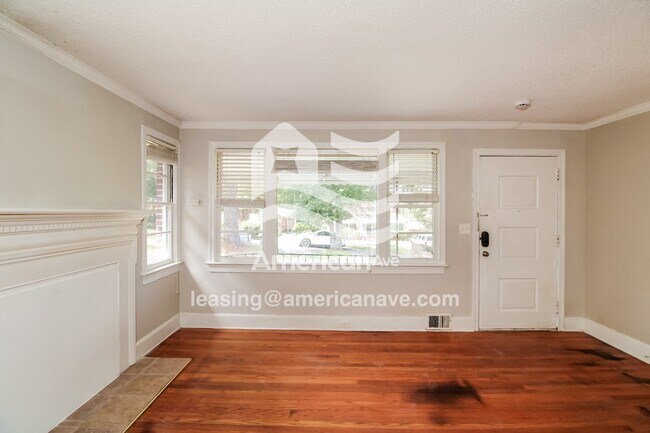 Building Photo - 2234 Margurette St