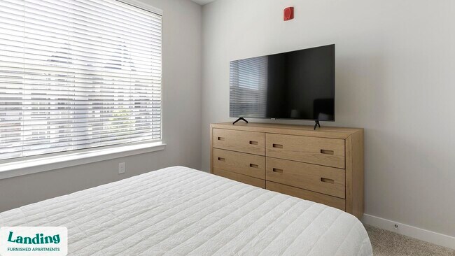 Foto del edificio - 393 Johns Rd NW