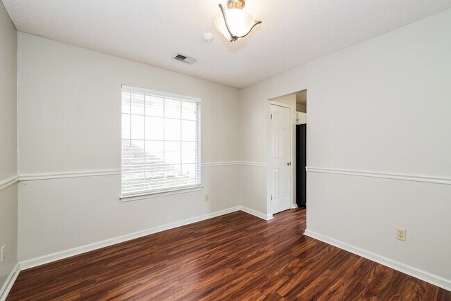 Building Photo - 7099 Showboat Ln