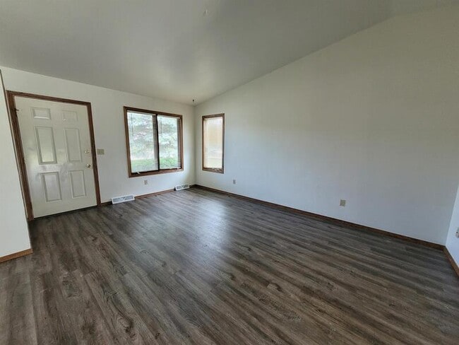 Building Photo - 2069/2071 Schanock Drive - 2069