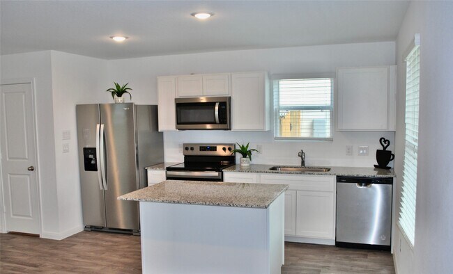 Foto del edificio - 16751 N Marie Vlg Dr