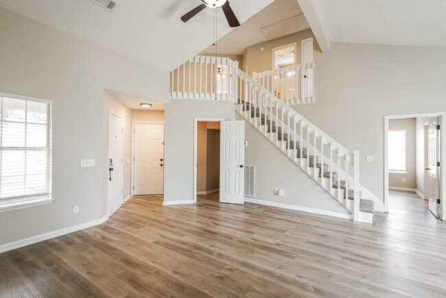 Building Photo - 4017 Pepperwood Dr