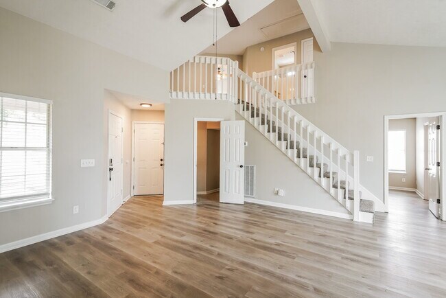 Foto del edificio - 4017 Pepperwood Dr